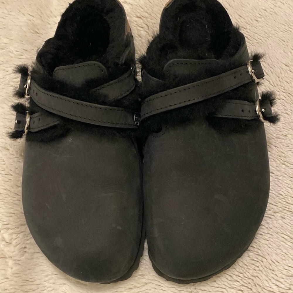 Birkenstock Blair Shearling slip on mules size 38 or 7.-75